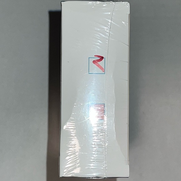 XPREEN Blackhead Remover w LED Screen, XPRE111
Includes modes for women & men. - Picture 7 of 8